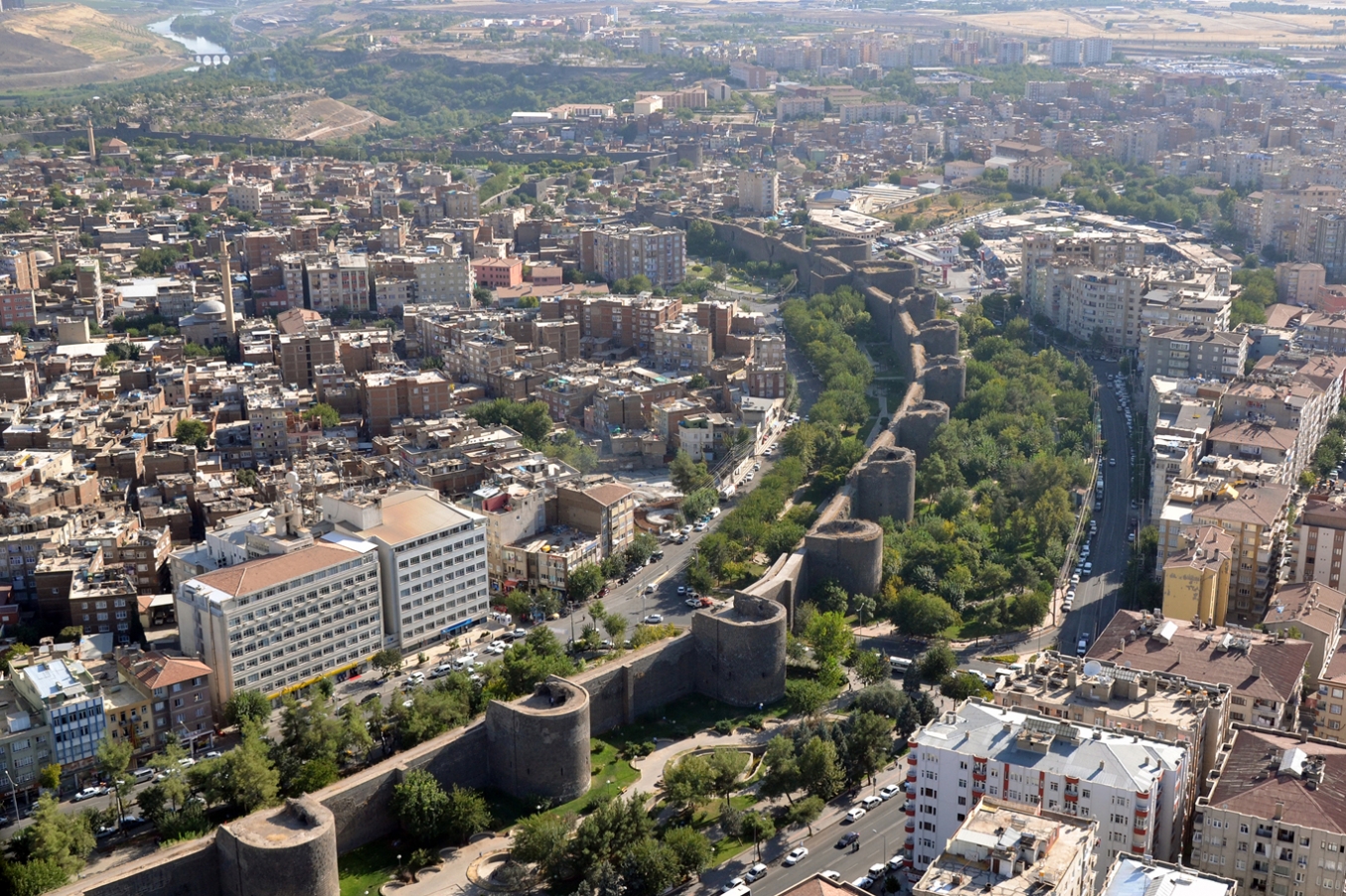 Diyarbakır Surları ‘Dünya Kültür Mirası Listesi’nde Diyarbakır Surları ‘Dünya Kültür Mirası Listesi’nde